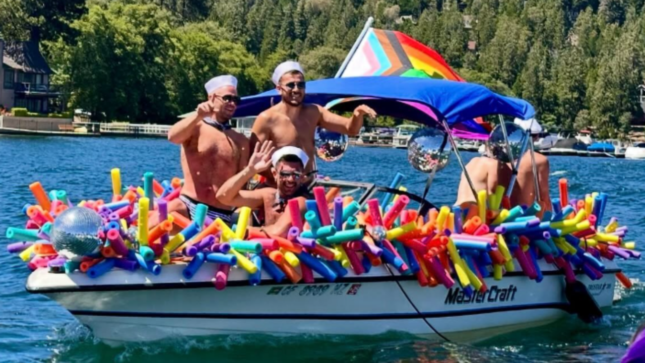 Lka Lgbtqia Pride Boat Parade Bg Image 3